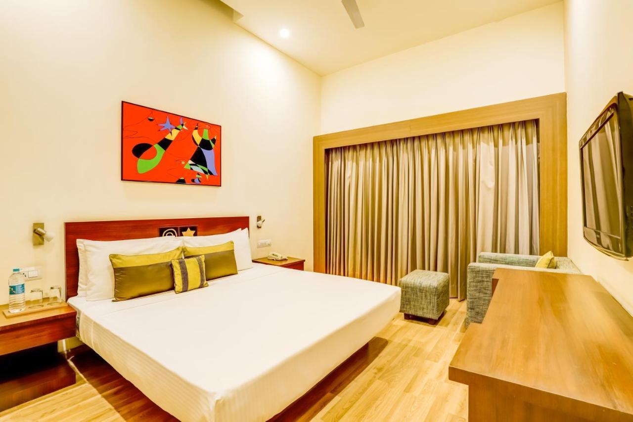 Lemon Tree Hotel Electronics City Бангалор Экстерьер фото
