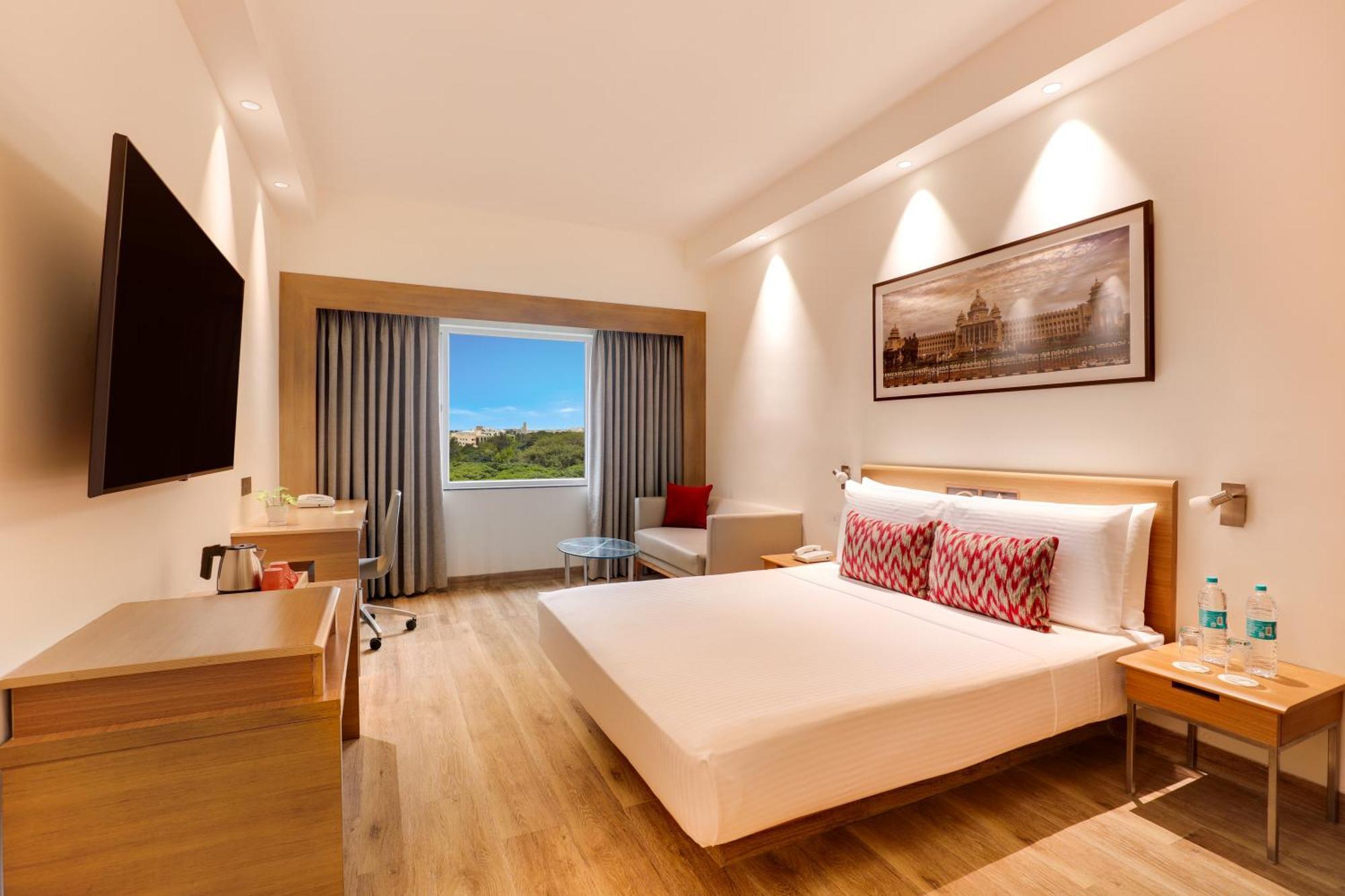 Lemon Tree Hotel Electronics City Бангалор Экстерьер фото