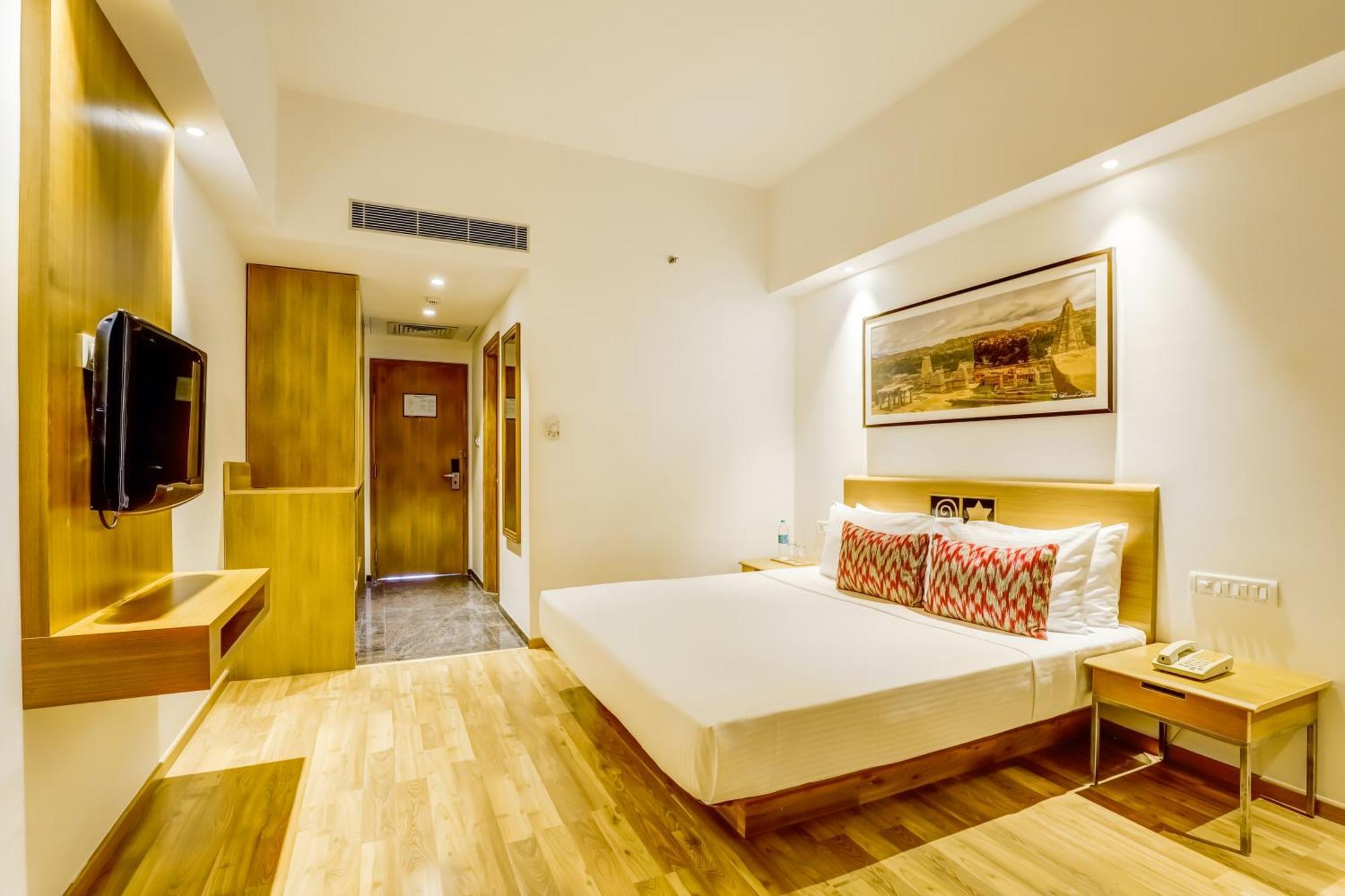 Lemon Tree Hotel Electronics City Бангалор Экстерьер фото